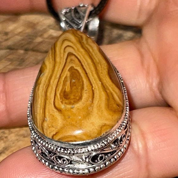 Australian Outback Jasper Pendant 2 1/4” - Picture 13 of 16